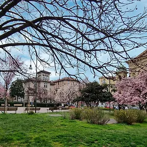 Italianway - Piazza Niccolo Tommaseo 2a Milano